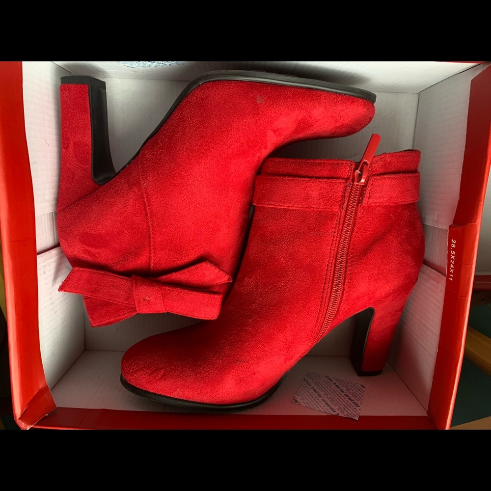 Heeled Ankle Booties with Bow